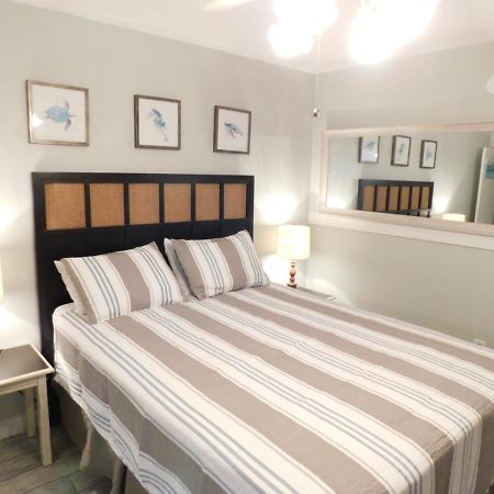 Budget Friendly Condo Perfect For A Romantic Getaway Within Walking Distance To The Beach! Gulf Shores Esterno foto