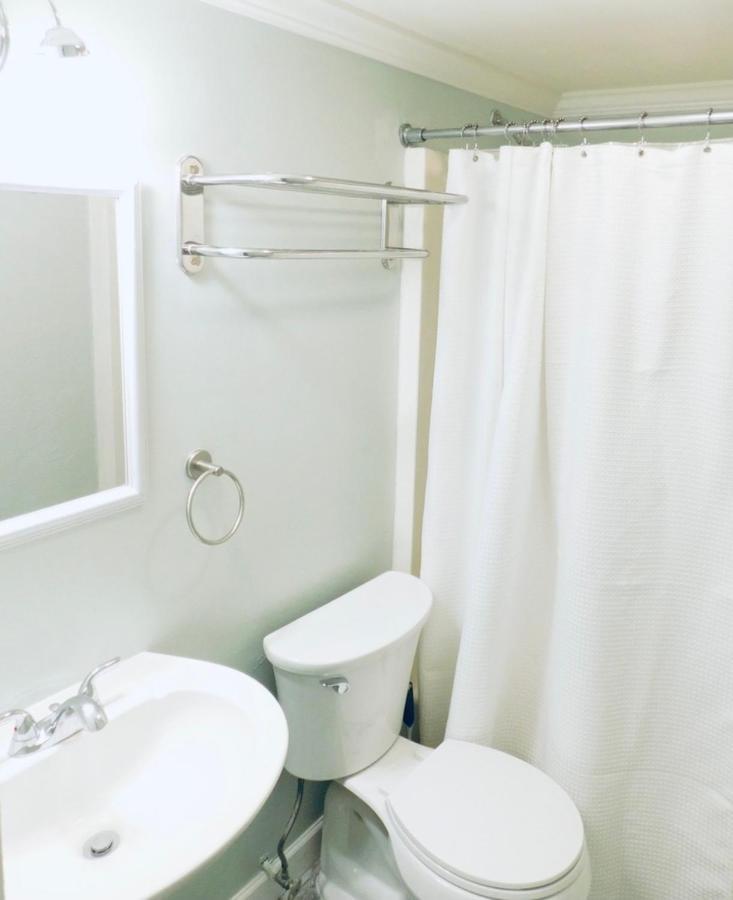 Budget Friendly Condo Perfect For A Romantic Getaway Within Walking Distance To The Beach! Gulf Shores Esterno foto