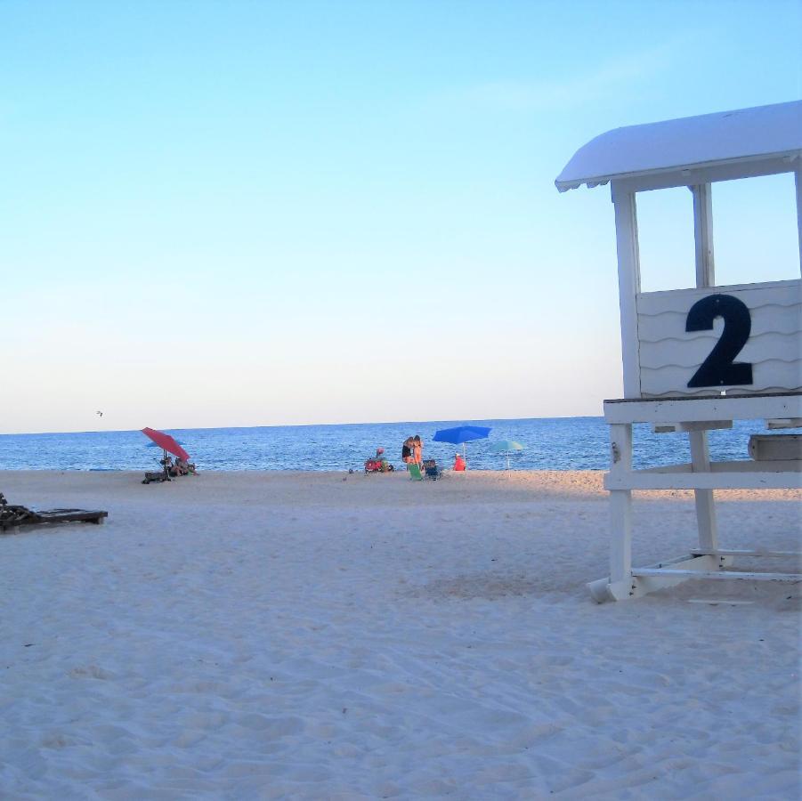 Budget Friendly Condo Perfect For A Romantic Getaway Within Walking Distance To The Beach! Gulf Shores Esterno foto