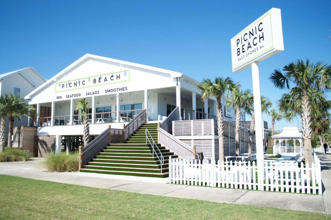 Budget Friendly Condo Perfect For A Romantic Getaway Within Walking Distance To The Beach! Gulf Shores Esterno foto